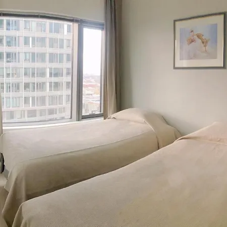 Spacious Corner With Sea View Apartment Helsinki