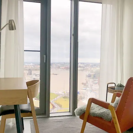 Apartmán Spacious Corner With Sea View *