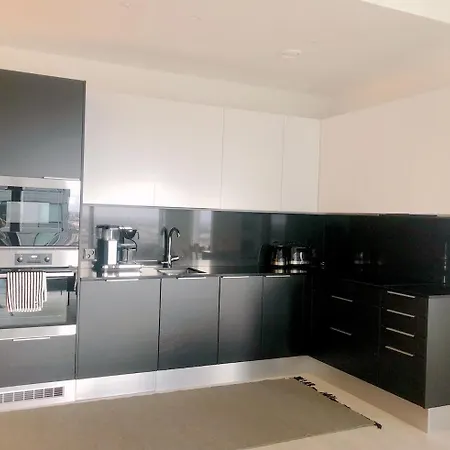 Spacious Corner With Sea View Apartmán Helsinky